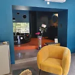 Au Secret Des Bregines