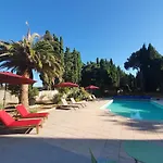 Bed and Breakfast Au Secret Des Bregines