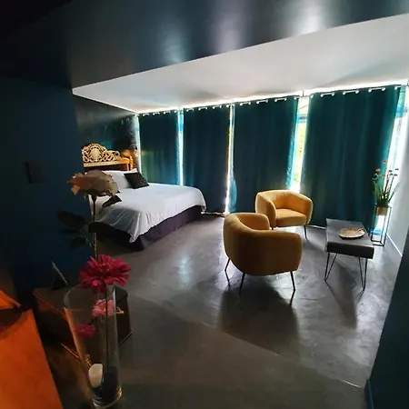Au Secret Des Bregines Bed & Breakfast Beziers