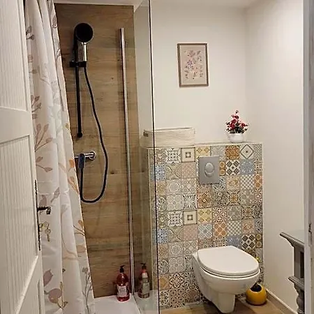 Bed & Breakfast Au Secret Des Bregines 4*